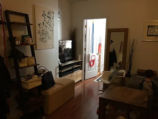 Rented by Peter Jacob, LREB | media 35