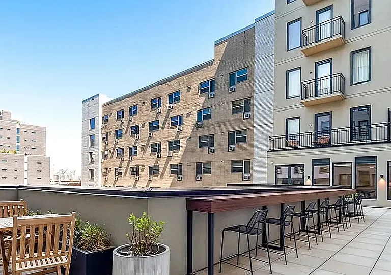 58 Vanderbilt Ave #7N — Photo 10