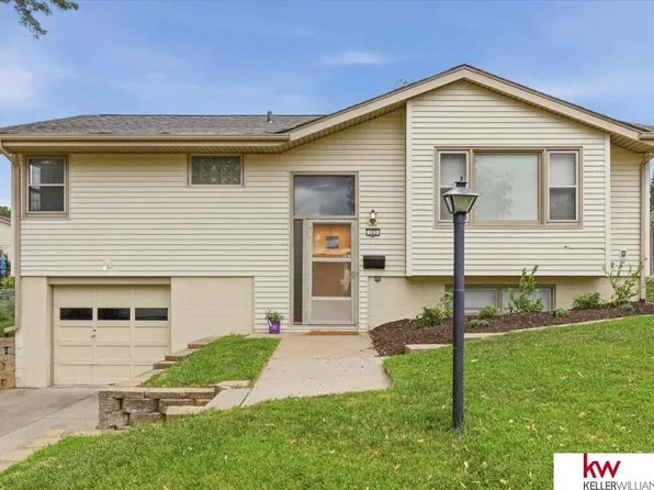 723 Dublin Dr, Papillion, NE 68046