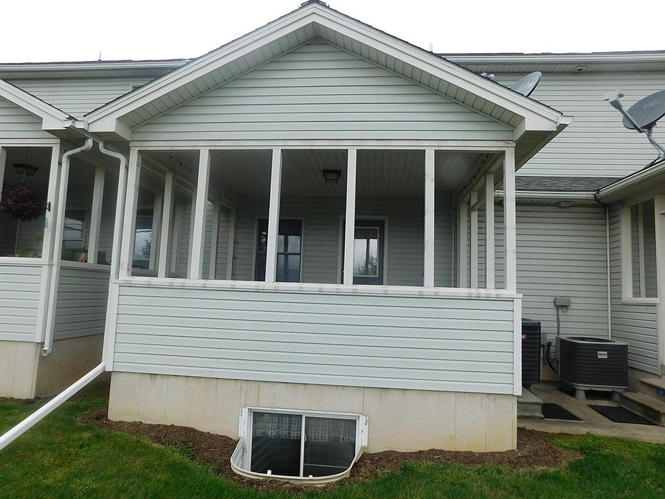 2nd image of 60 Hawthorne Way