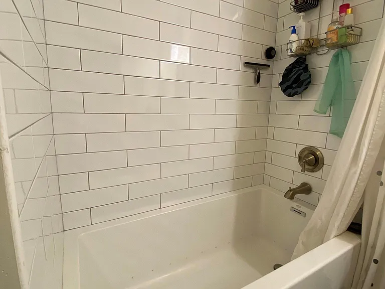 1160 W Grand Ave #3R — Photo 13