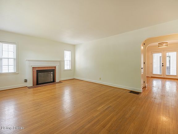 5th image of 3906 Brownlee Rd