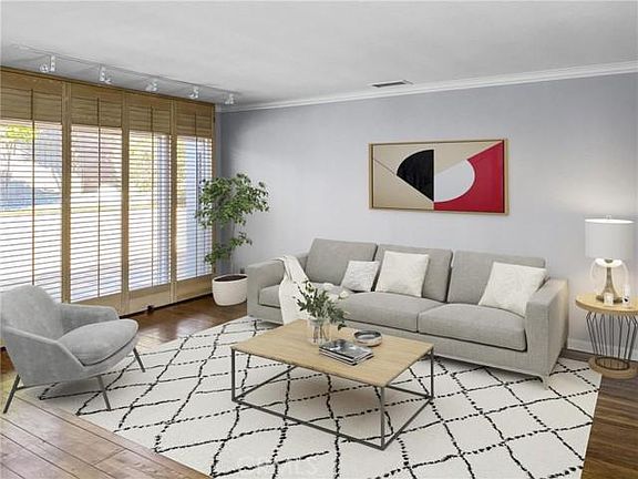 3rd image of 2522 Highcliff Dr