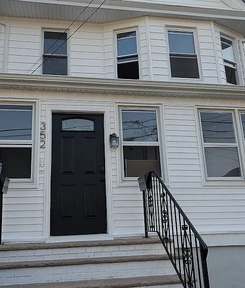 352 Jackson St — Photo 15