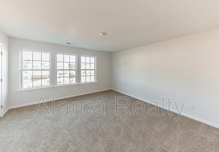 114 Sequoia Forest Dr — Photo 10