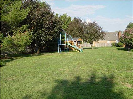 3rd image of 4620 Cromwell Dr