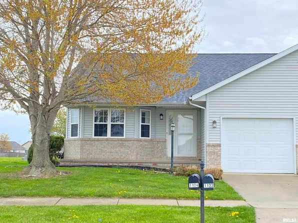 1124 Ptarmigan Dr, Chatham, IL 62629