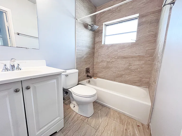 312 NE 15th Ave — Photo 9