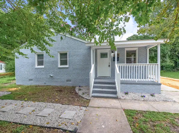 820 Smith St, Hampton, VA 23661