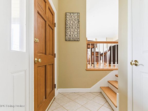 5th image of 6601 Briscoe Ln