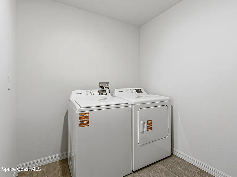 511 Trumpet St SW — Photo 17