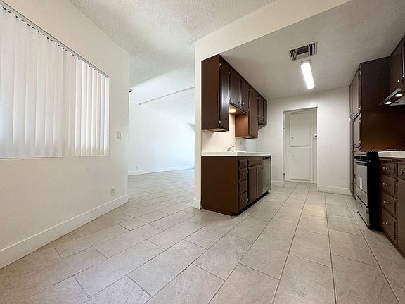 5th image of 46100 Ocotillo Dr APT 2
