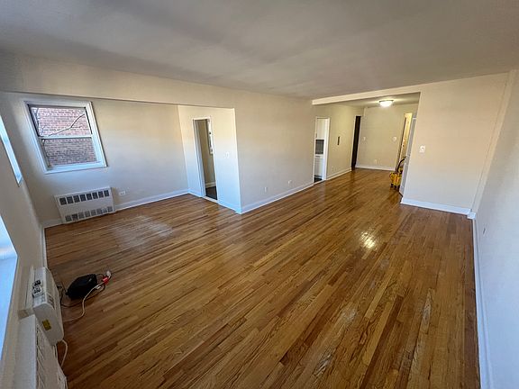 4th image of 14343 41st Ave APT 2A