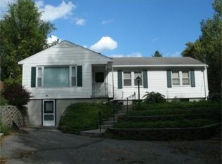 114 King St, Groveland, MA 01834