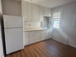 16 Fairview St #2, Waterbury, CT 06710