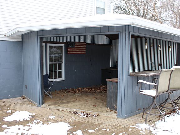 3rd image of 460 11th St