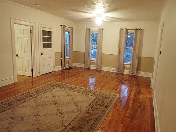 3rd image of 1051 Turner Ave NW