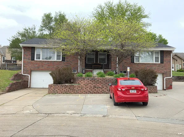 5526 Cedar St, Omaha, NE 68106