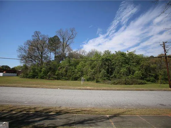 6575 River Park Dr, Riverdale, GA 30274