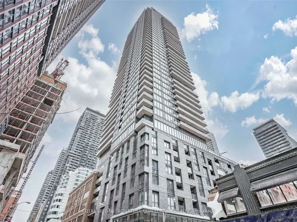 115 Blue Jays Way, Toronto, ON