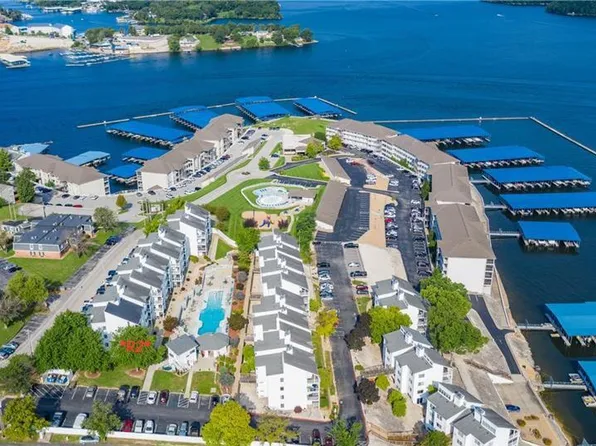 1101 Passover Rd #R2, Osage Beach, MO 65065