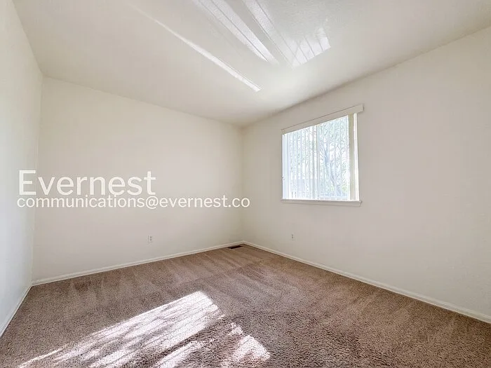 10545 Ashwood Ct — Photo 24