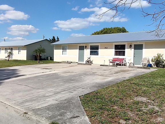3rd image of 912 Skylark Drive