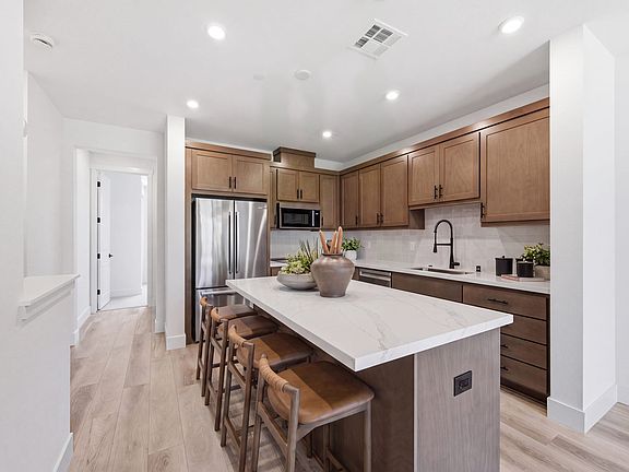Deerwood Heights in San Ramon by Trumark Homes I Residence 1 I Kitchen