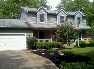 261 Challedon Cir, Pataskala, OH 43062