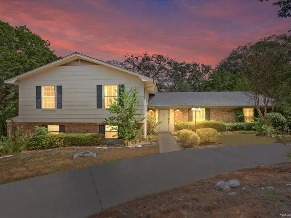 435 Elmwood Rd, Woodway, TX 76712