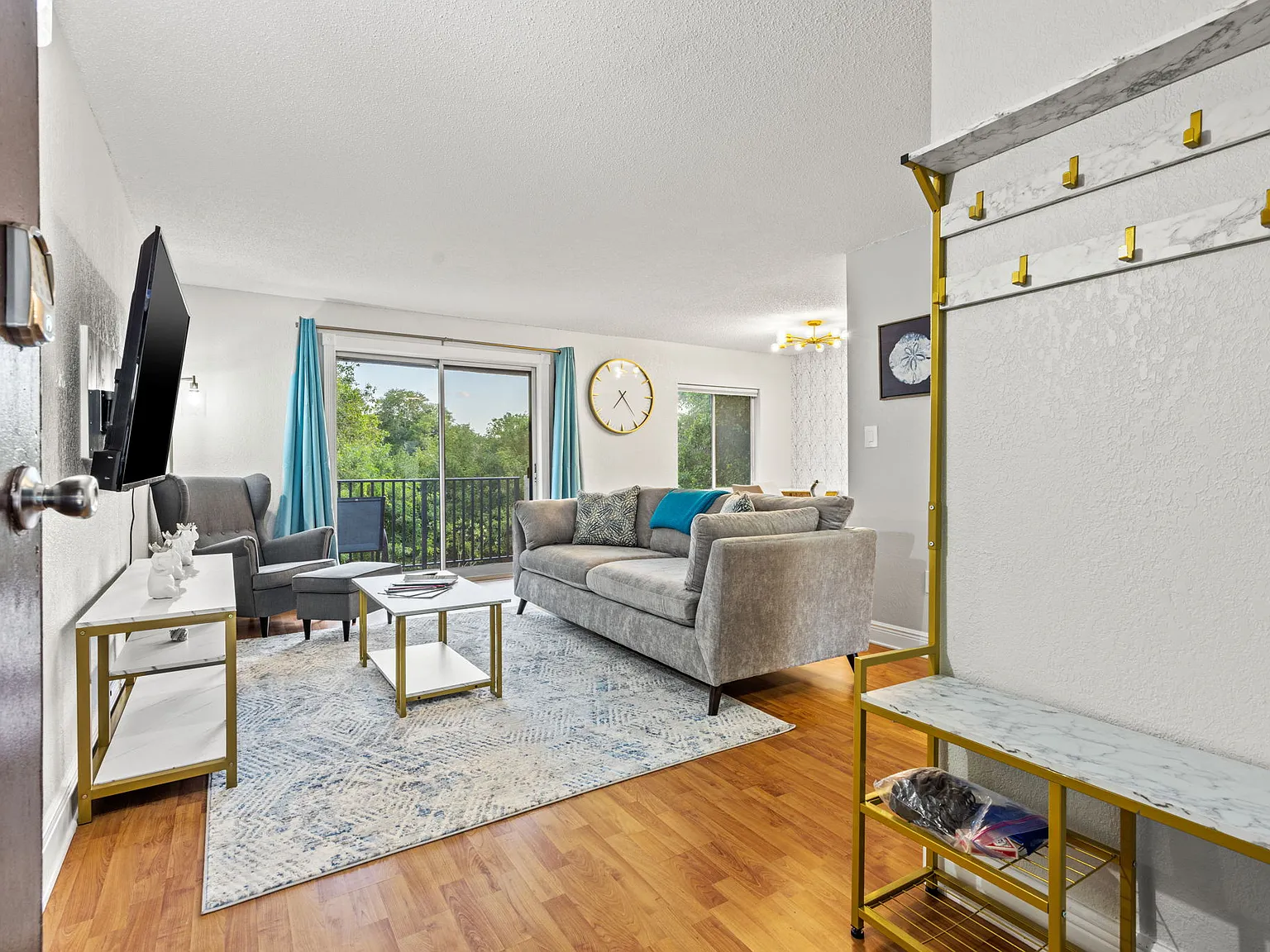 4215 E Bay Dr — Photo 2