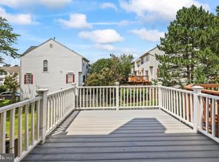 13106 Kidwell Field Rd, Herndon, VA 20171
