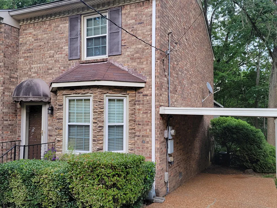 411 Woodsman Ct