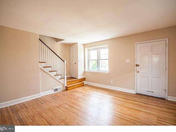 4th image of 1123 Cobbs St