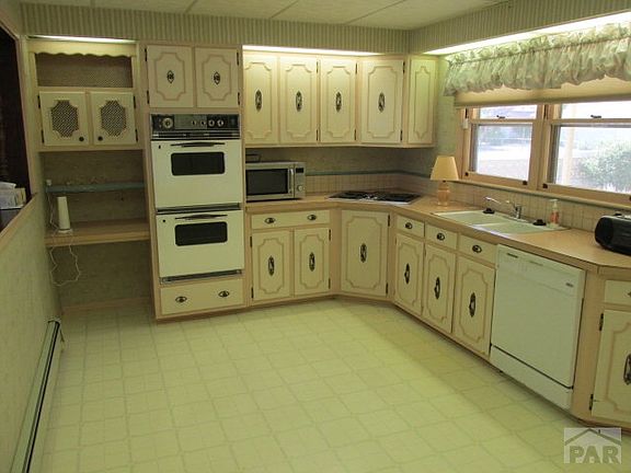3rd image of 1224 Maudslay Ave