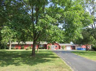 2390 W Saint Louis Bridge Rd, Decatur, IL 62521