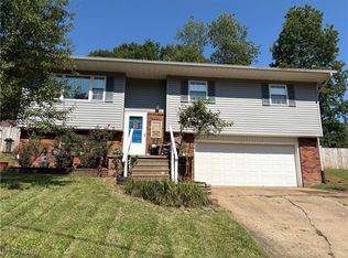 327 Suzanne St, Washington, WV 26181