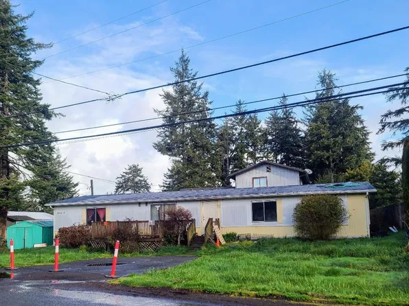 63515 Grand Rd, Coos Bay, OR 97420