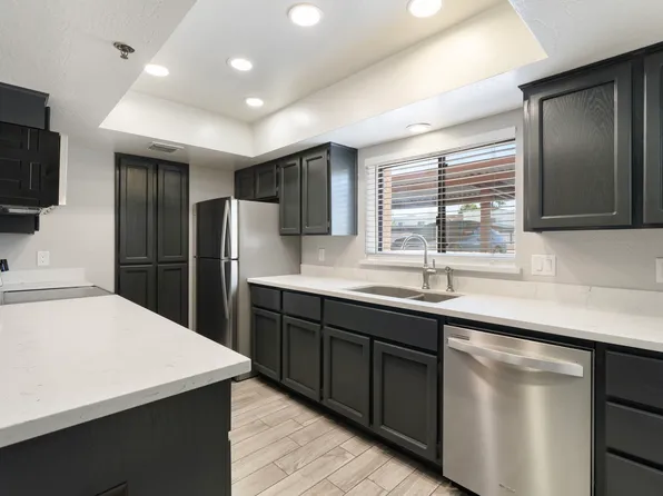 3031 N Civic Center Plz, Scottsdale, AZ