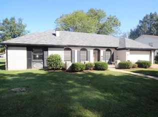 1001 Five Forks Dr, Belleville, IL 62221