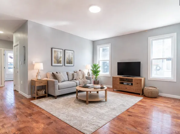 43 Tillinghast St #1, Newark, NJ 07108