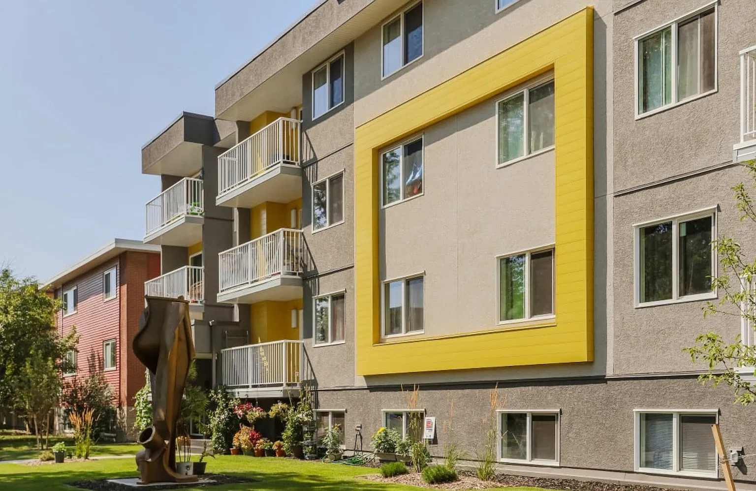 Carnegie Court — Photo 1