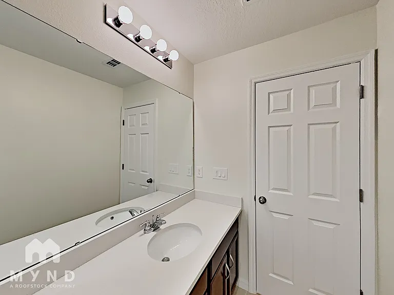 8831 Herencia Aly — Photo 21