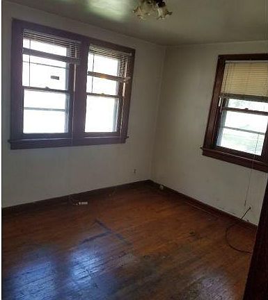 5th image of 2811 W Bobolink Ave #2813