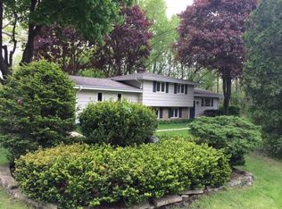 2345 Old Hicks Rd, Long Grove, IL 60047