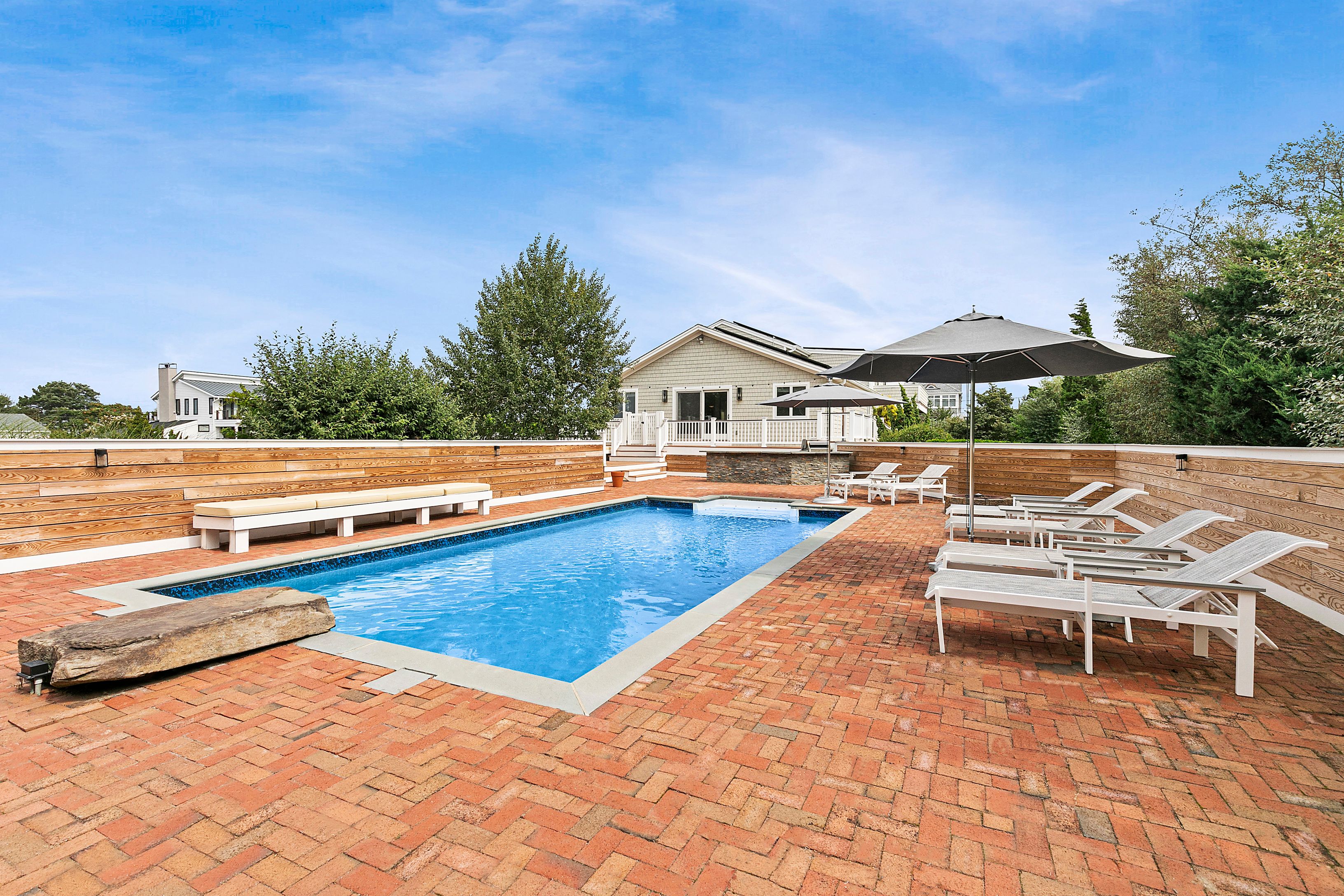 19 Sandgate Ln, Southampton, NY 11968 Out East