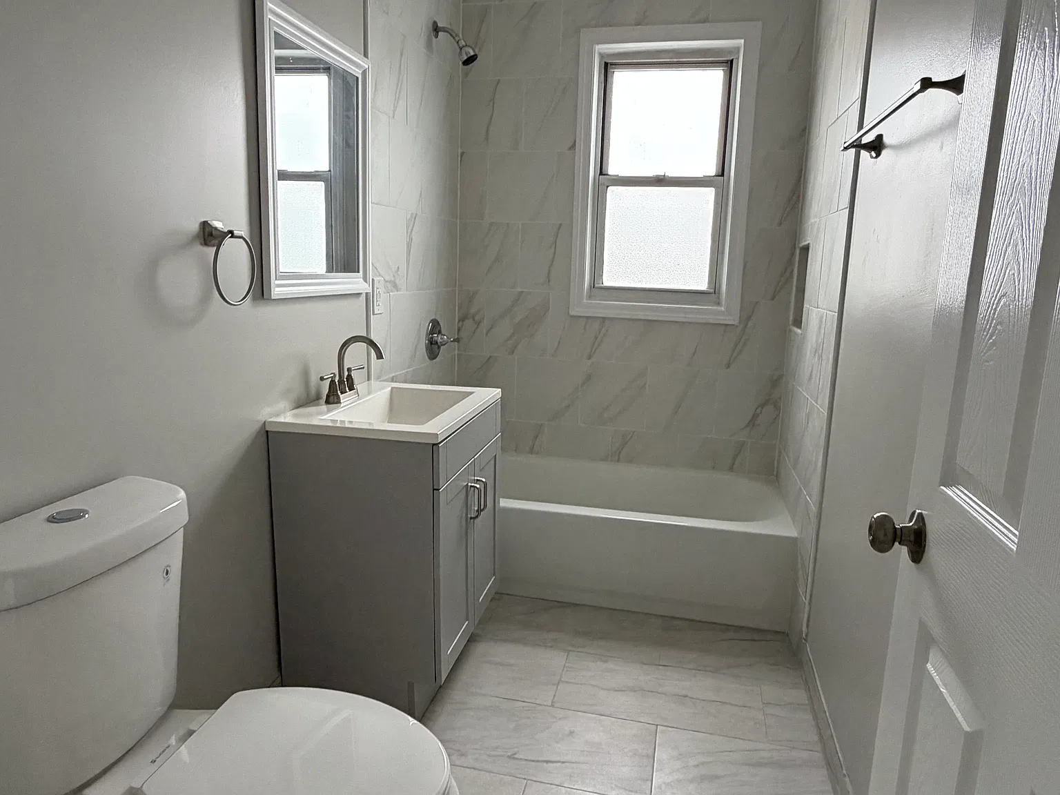 2 bed, $4,000 — Photo 4
