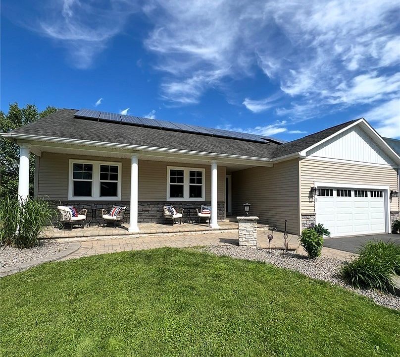 1st image of 11 Carly Ct