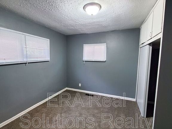 5th image of 397-399 S Glenwood Ave
