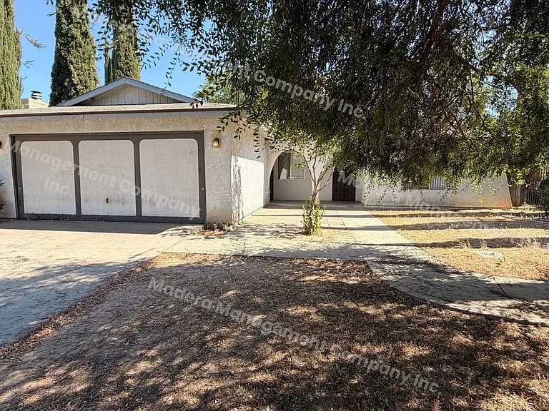1312 Sanarita Way — Photo 4
